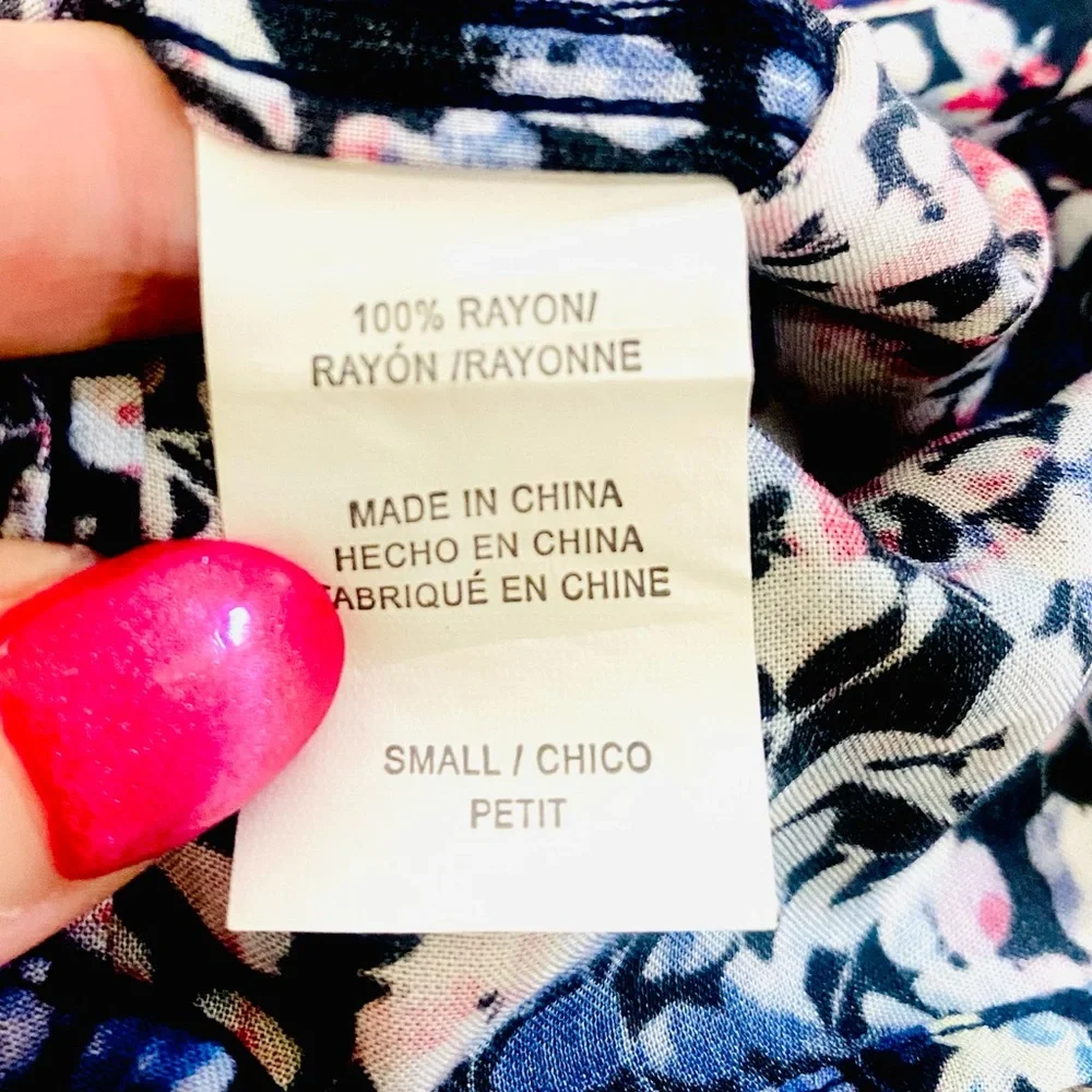 Rails Britt Tahiti Floral Rayon Button Down Top Like New✅ S/M - Picture 9 of 9
